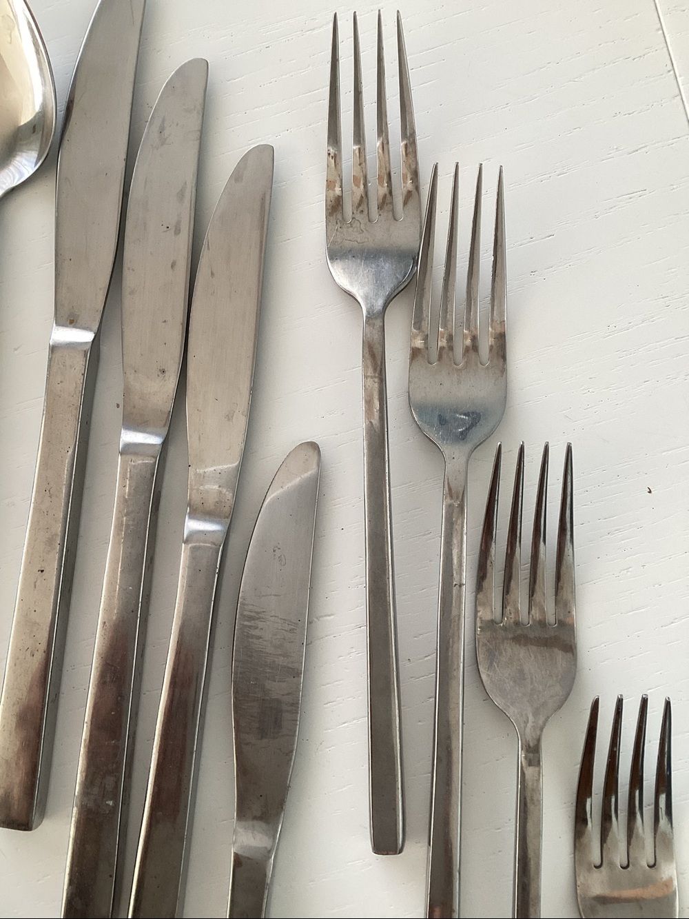 Stainless Steel Flatware Set of 4 Settings - Picture 3 of 4